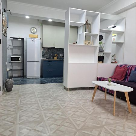 Apartment Sunny Mood Tbilisi Eksteriør bilde