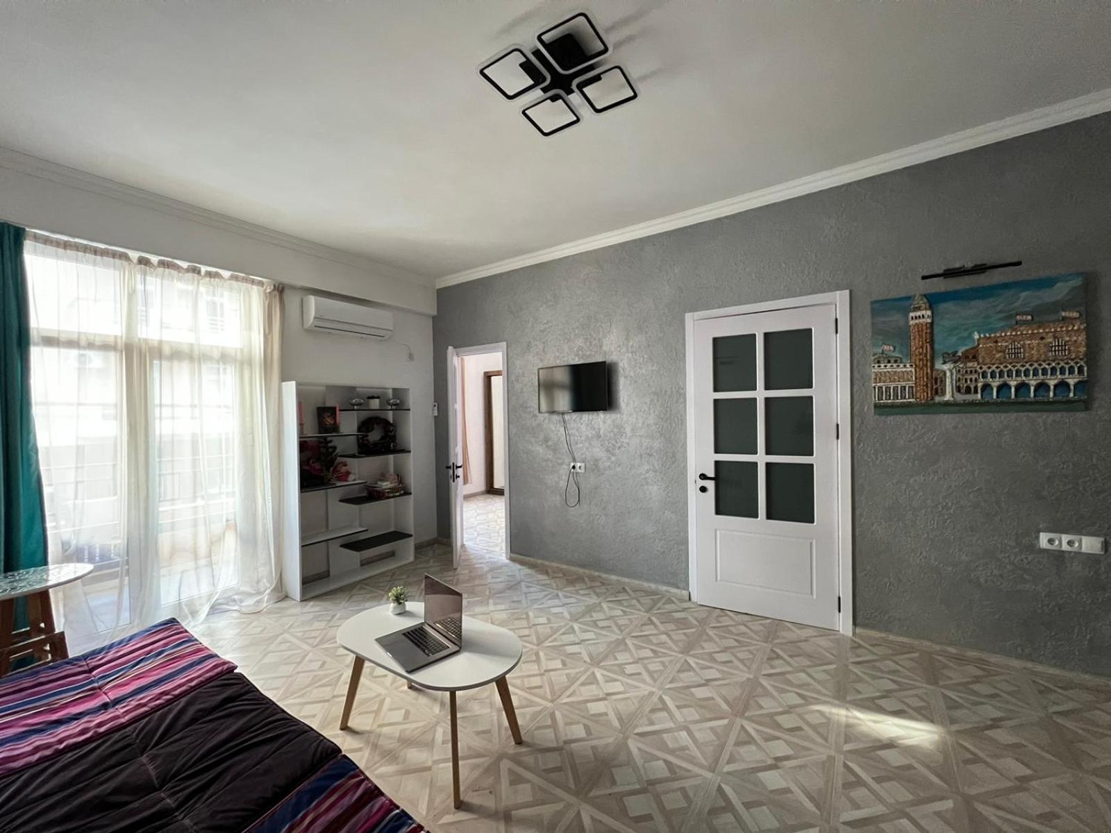 Apartment Sunny Mood Tbilisi Eksteriør bilde