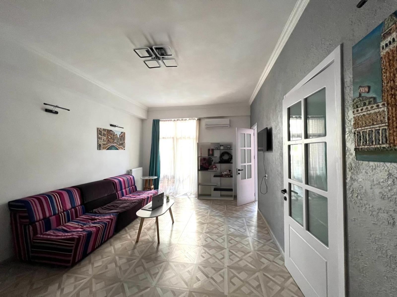 Apartment Sunny Mood Tbilisi Eksteriør bilde